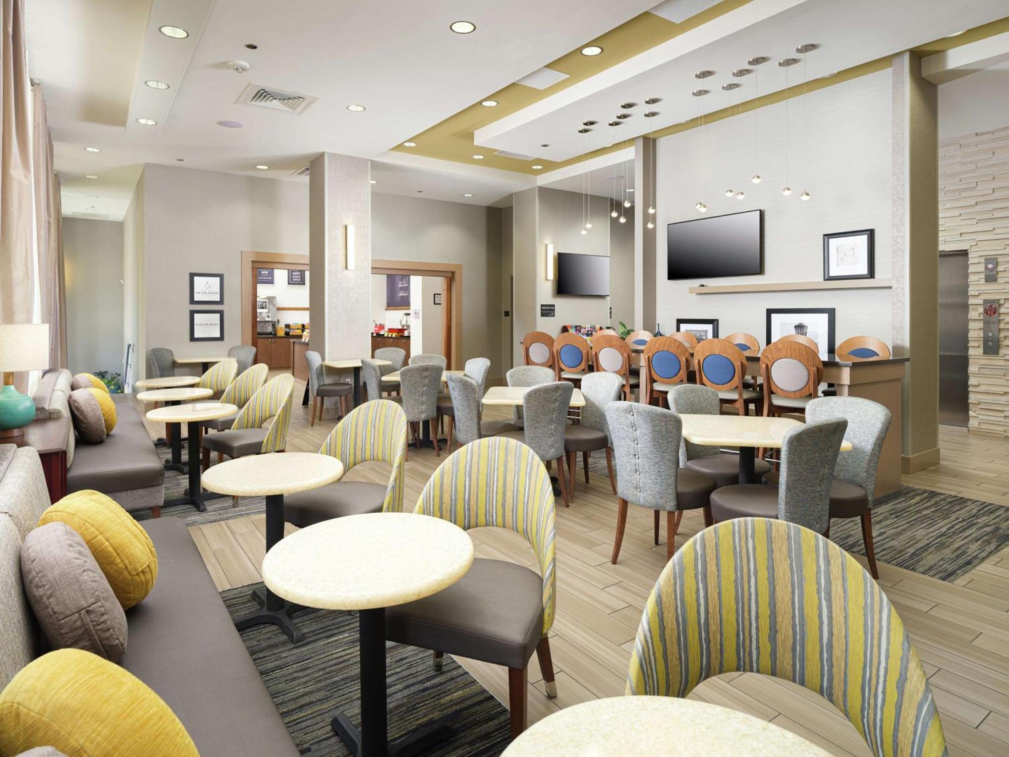 Hampton Inn Wilmington Downtown Экстерьер фото