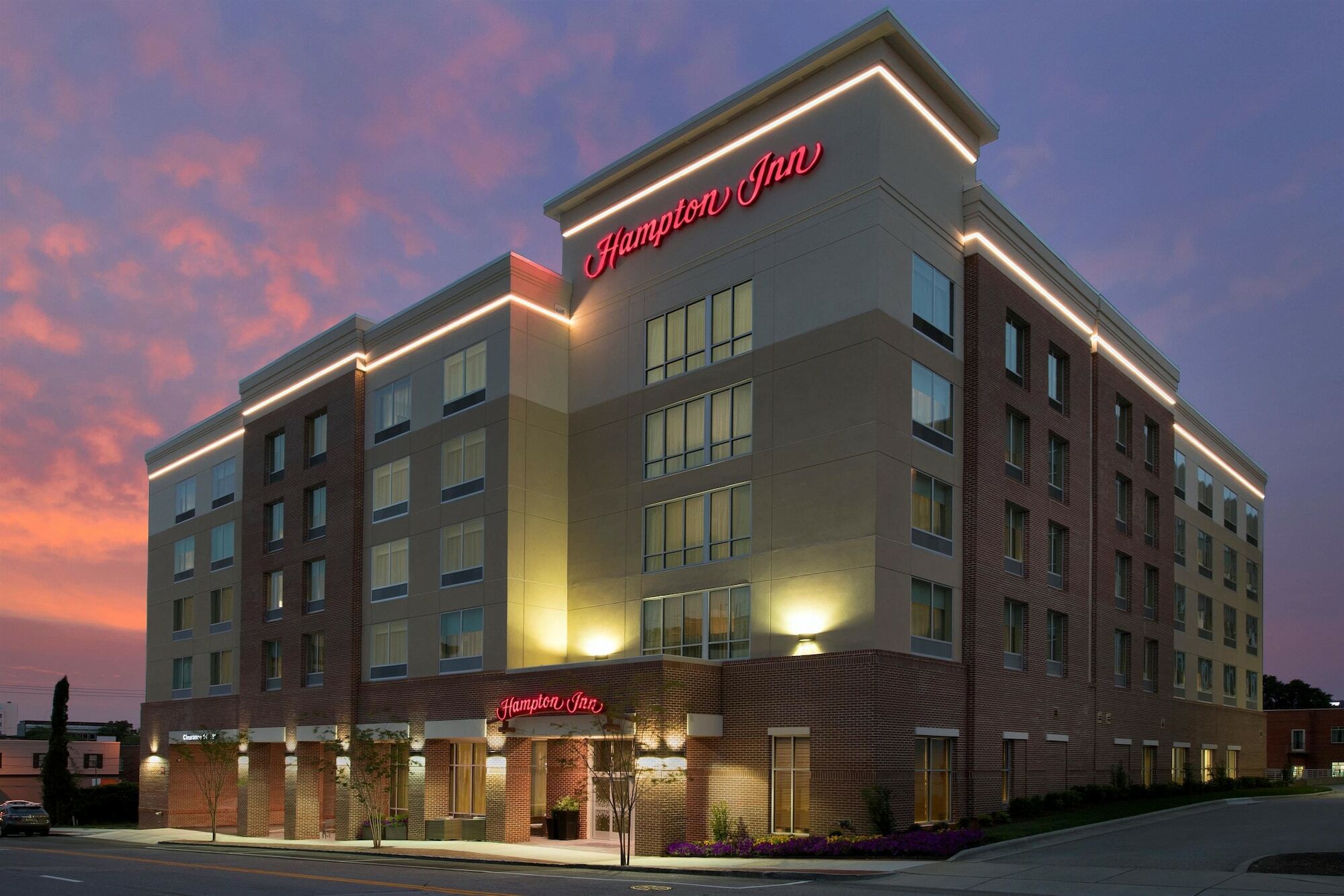 Hampton Inn Wilmington Downtown Экстерьер фото